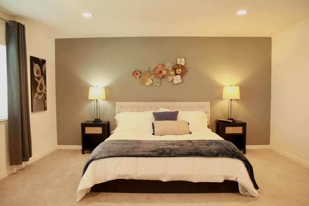 Vineyard Poolside Retreat Villa Winchester Bagian luar foto